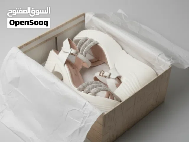 احذيه هيلز