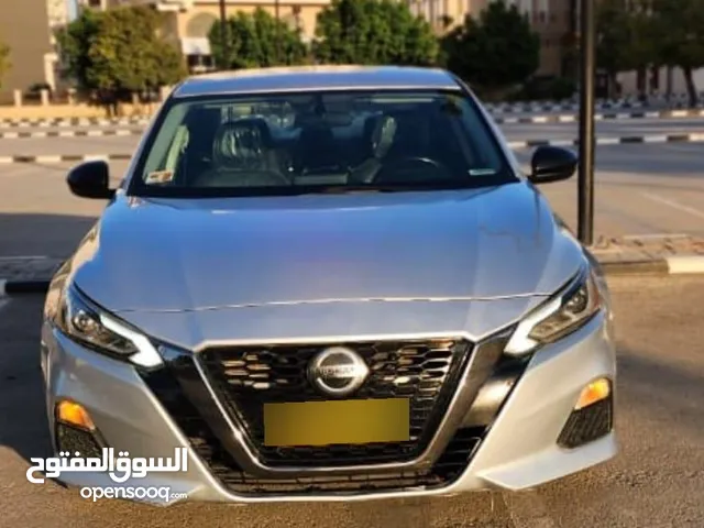 Used Nissan Altima in Dhofar