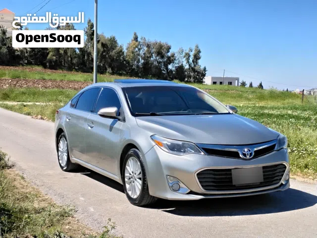 2013 تويوتا افالون XLE