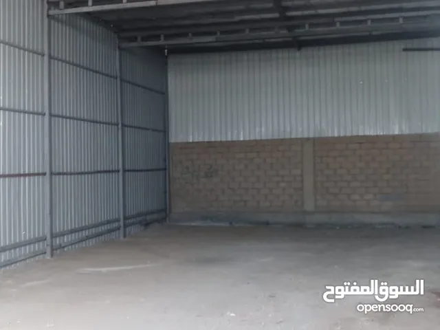 للإيجار مخزن 250م علي شارع رئيسي for rent warehouse 250m