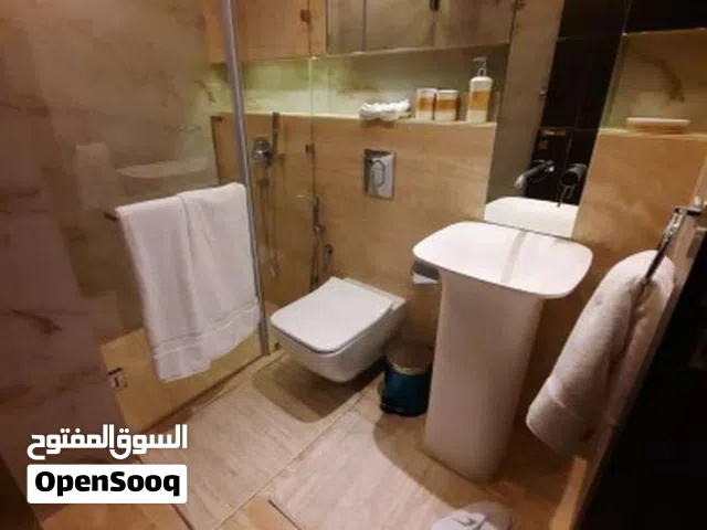 للبيع :استديو فاخر جدآ بخليج البحرين مقابل الفورسيزون والأفينوز