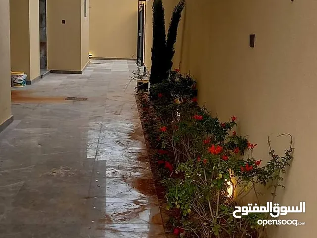 380 m2 More than 6 bedrooms Villa for Rent in Benghazi Venice