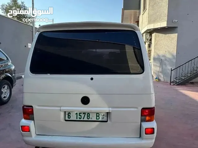 باص كرفيل موديل 2000
