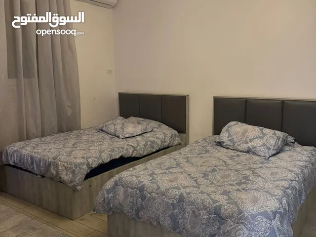 غرفة نوم فردية للبيع استعمال نظيف شبه جديده