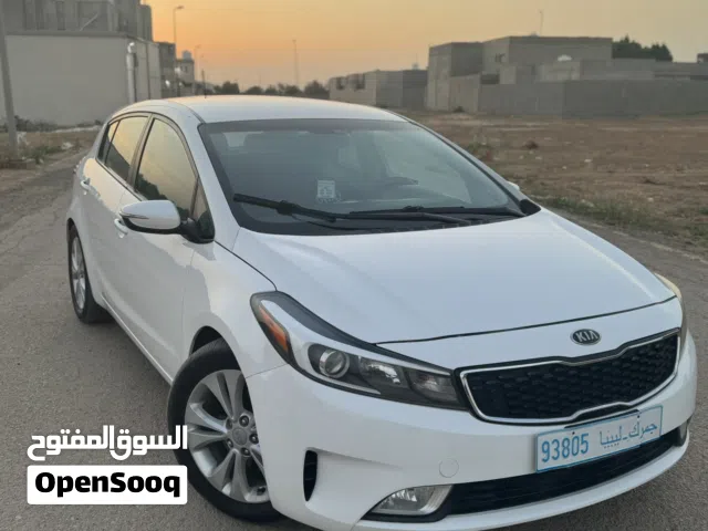 Used Kia K3 in Tripoli