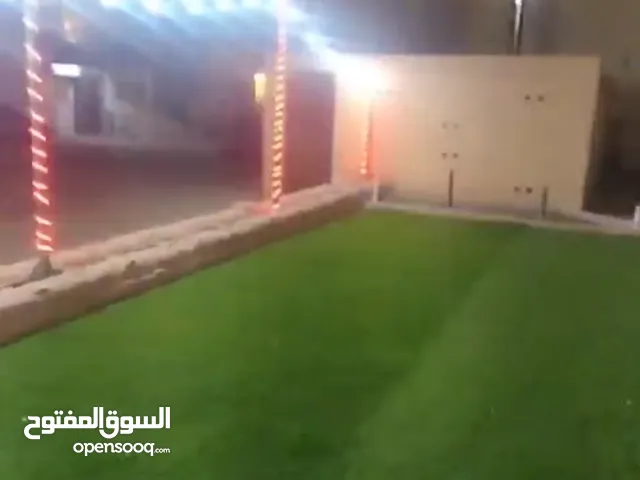 مقهى للبيع بجميع معداته بموقع مميز