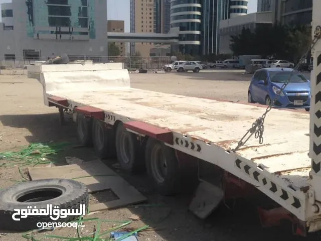 للبيع مقطورة سيارات ومعدات ثقيلة