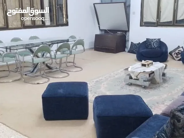 300 m2 4 Bedrooms Townhouse for Rent in Benghazi Boatni