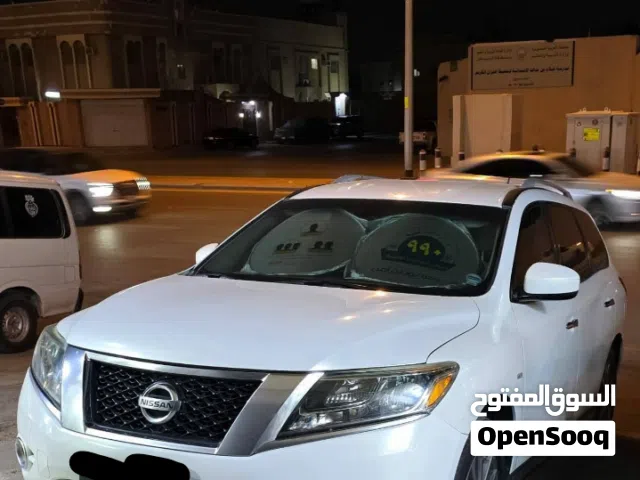 2014 نيسان باثفايندر SV