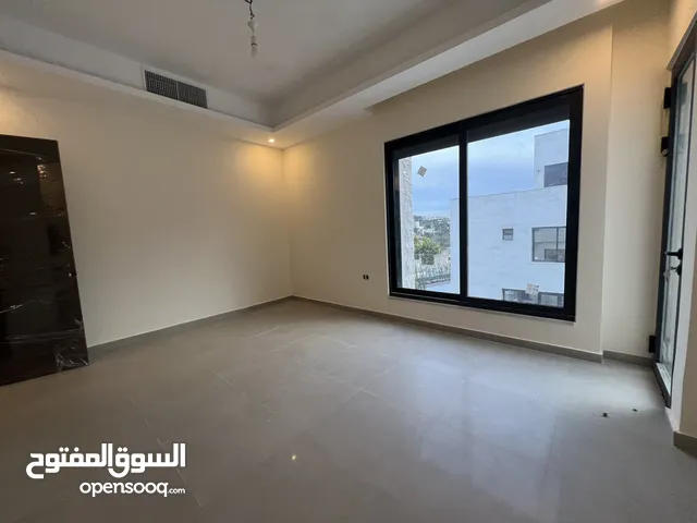 500 m2 5 Bedrooms Villa for Sale in Amman Dabouq