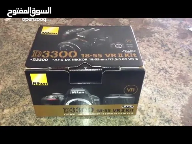 كاميرا نيكون d3300 غير مستخدمة إلا بضع لقطات فقط للبيع بسبب السفر معها عدسة الأساسية 55-18