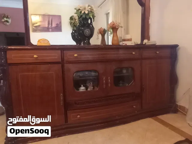 نيش  بحاله الجديد مقاس2متر×50من خشب الزان ولصق عليه قشره