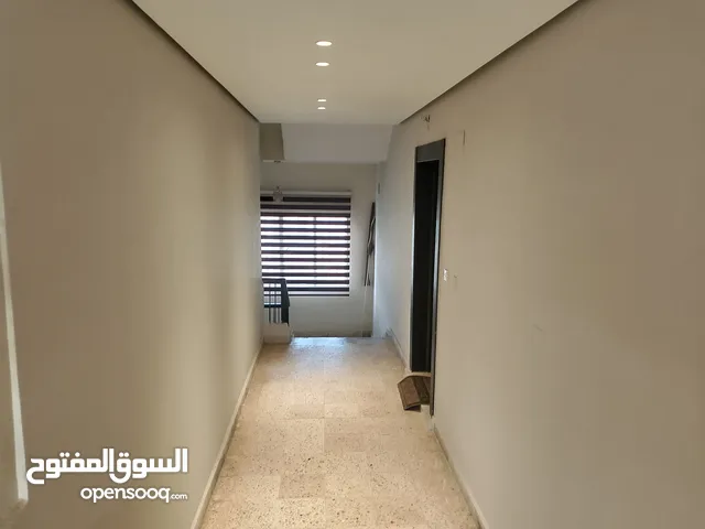 155 m2 3 Bedrooms Apartments for Sale in Benghazi Dubai Road