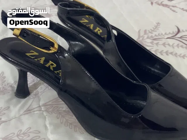 كعب اسود مستخدم بس كم مرة