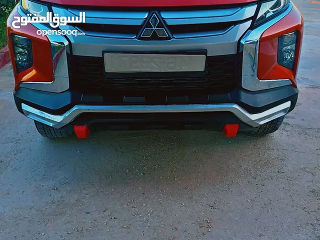 ميستوبيشي 2022 للبيع
