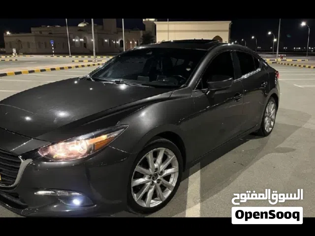 2017 مازدا 3 Standard