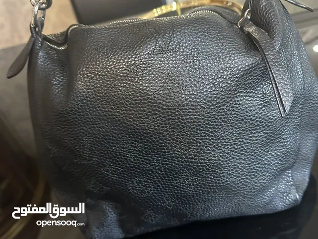 Lv copy one leather material