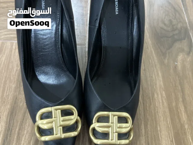 كعب كلاسك انيق اسود