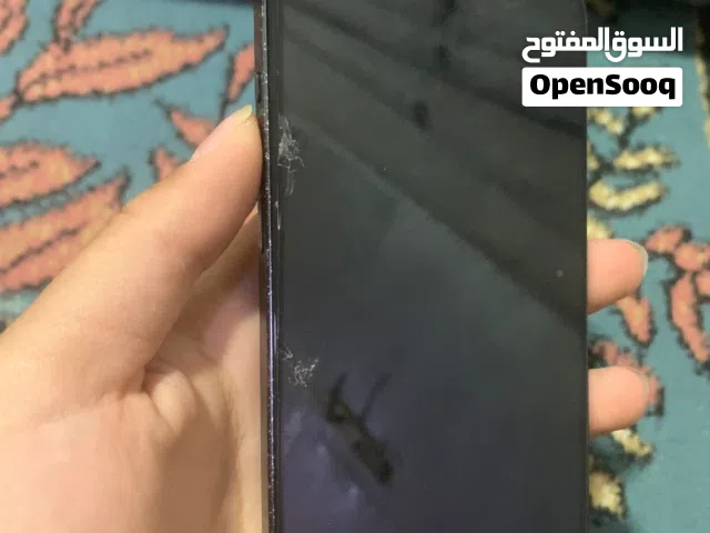 ايفون 15برو ماكس بحالة جيد بالإعلان سكريت وليس شاشة