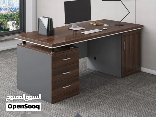 ميز  مكتبي