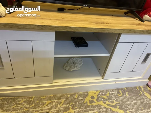 TV Table طاولة تلفاز