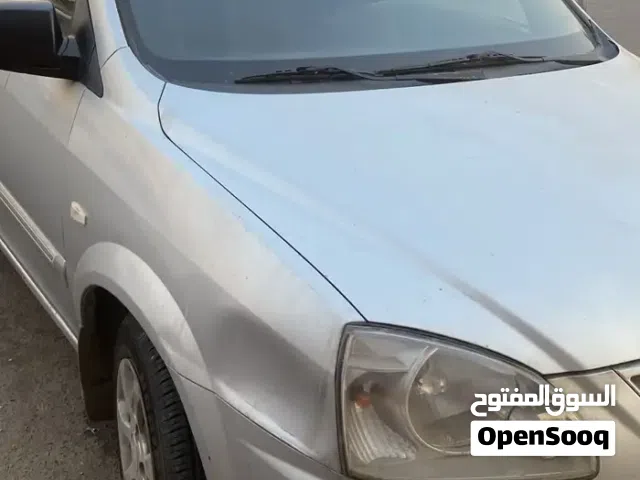 2006 كيا كارينز Luxury