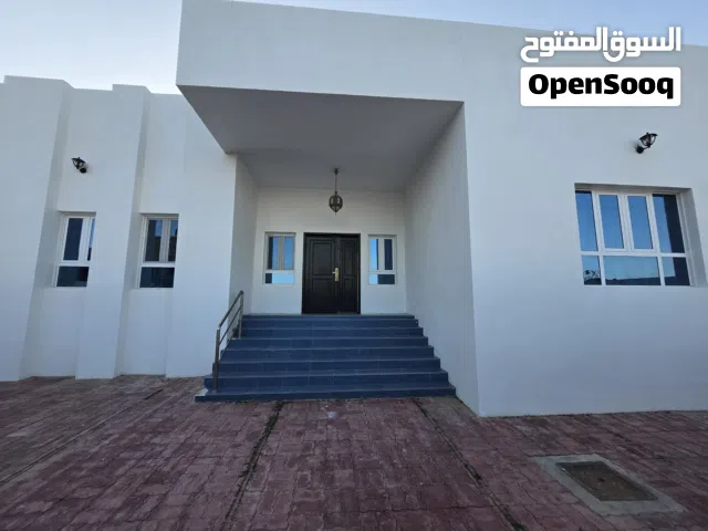 181 m2 3 Bedrooms Townhouse for Rent in Muscat Amerat