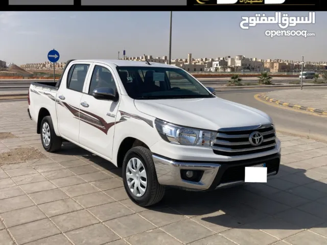 2018 Toyota Hilux GLX