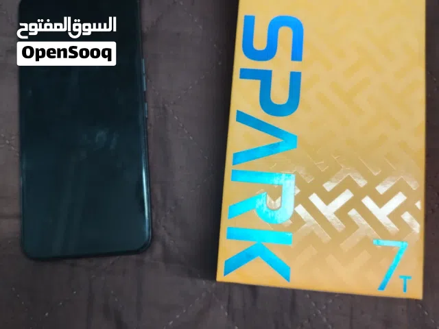 هاتف تكنو سبارك رمادي مستعمل بحالة ممتازة مع شاشة وسماعات وكرتونة - 64 جيجابايت