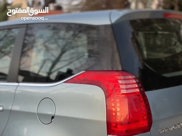 Used Peugeot 5008 in Ramallah and Al-Bireh