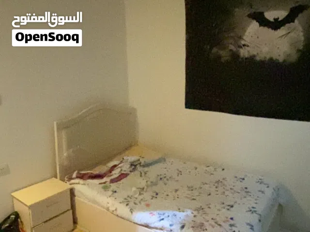 غرفة نوم نفر و نص بدون دولاب