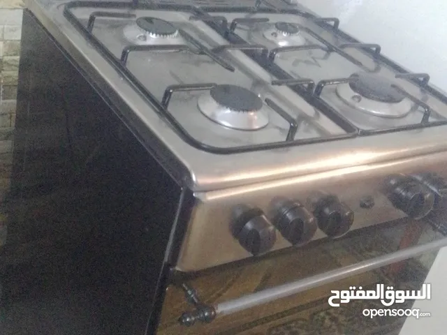 فرن غاز مستعمل اربع عيون شغال 100% بحاله جيدا
