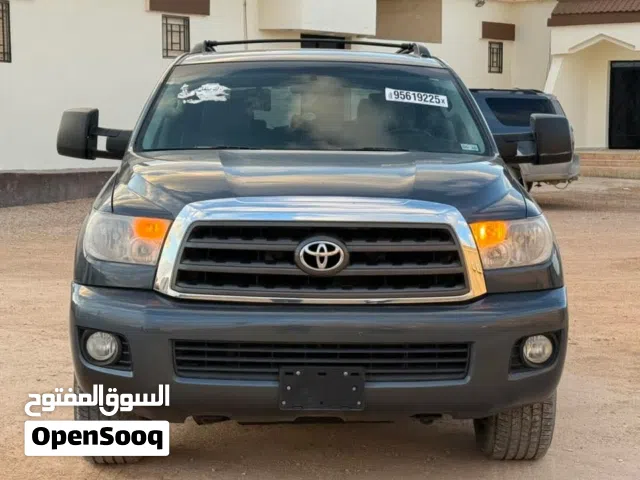 2010 تويوتا سيكويا SR 5