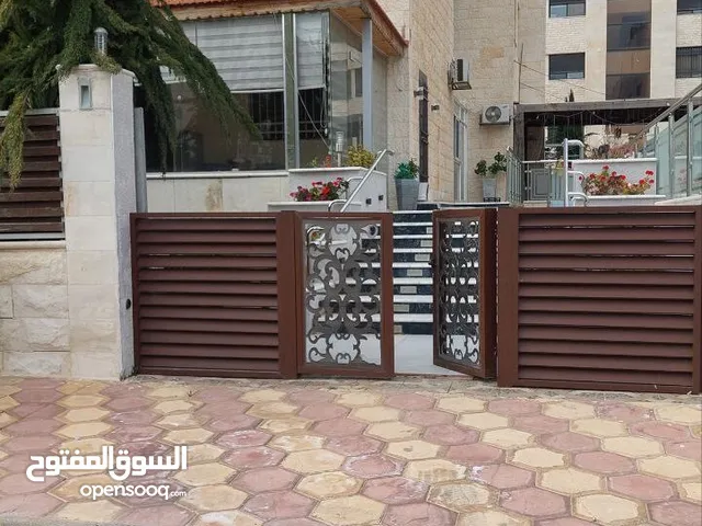 350 m2 More than 6 bedrooms Apartments for Sale in Amman Khalda