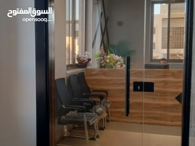 تفصيل تنفيذ وصيانة ابواب واجهات السيكوريت بافضل جوده ووقت وسعر