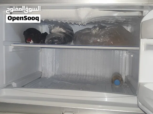 ثلاجة كونكورد مستعملة نظيفة حجم 20