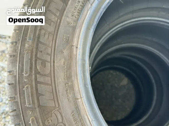 للبيع خمسة إطارات ميشلان