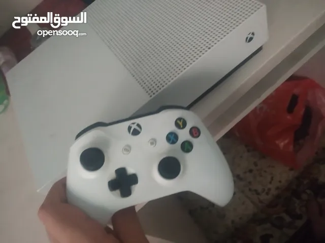 Xbox one s مستعمل للبيع بحالة ممتازة