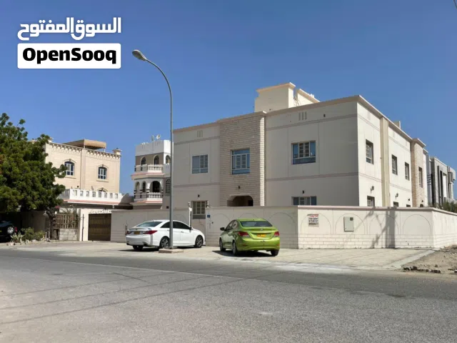 غرفة للايجار في الموالح الجنوبية قريب ستي سنتر وبرج الصحوة وبنك مسقط للموظفين