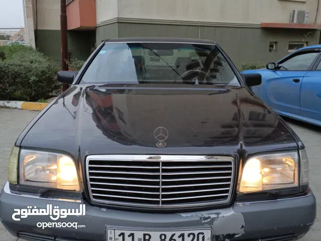 السلام عليكم شبح للبيع باب قصير موديل 1992 محرك 3000 بلادي