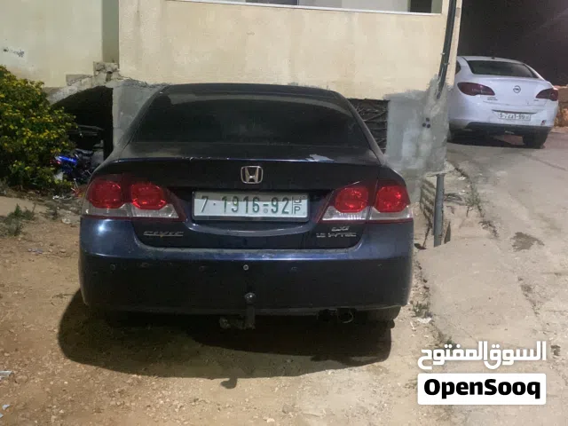 هوندا سيفيك للبيع سياره ممتازة موديل 2008 محول بودي بالكامل 2012 للاستفسار التواصل على الرقم الموجود