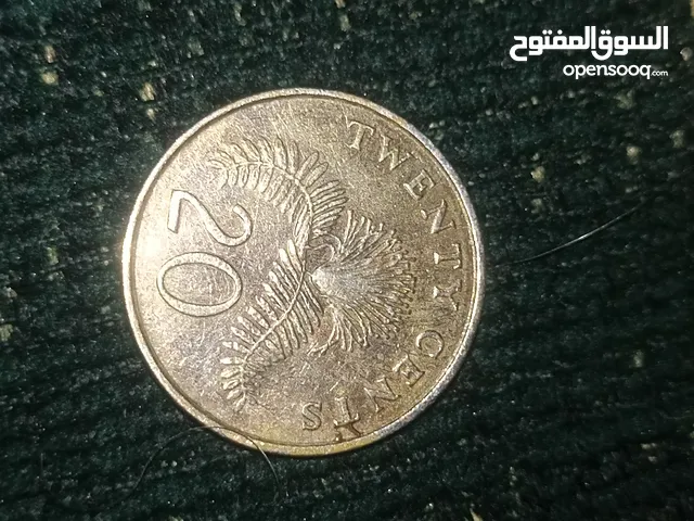 أسترالية من فئة 20 سنتًا، والتي تتميز بتصميم فريد يظهر فيه خلد الماء (البطريق) [1، 2].