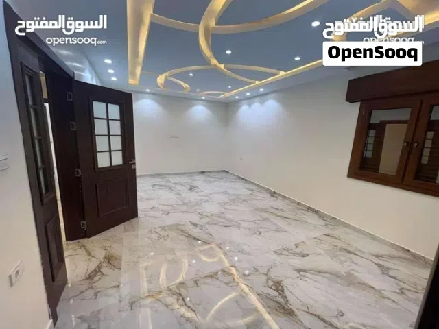 شقة تشطيب حديث مؤجرة خلف العربي لتيوتا