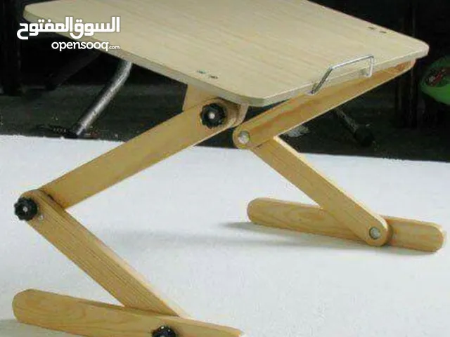 استاند مكتبي حديث الطراز