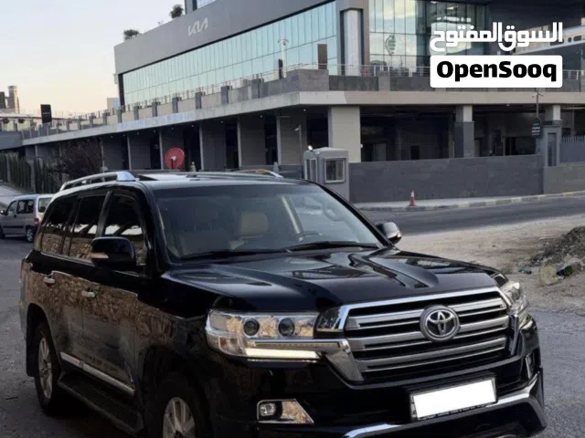 2016 Toyota Land Cruiser GXR