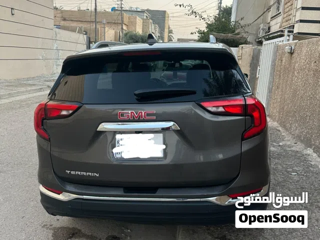 سياره GMC للبيع بحاله جيده جدا