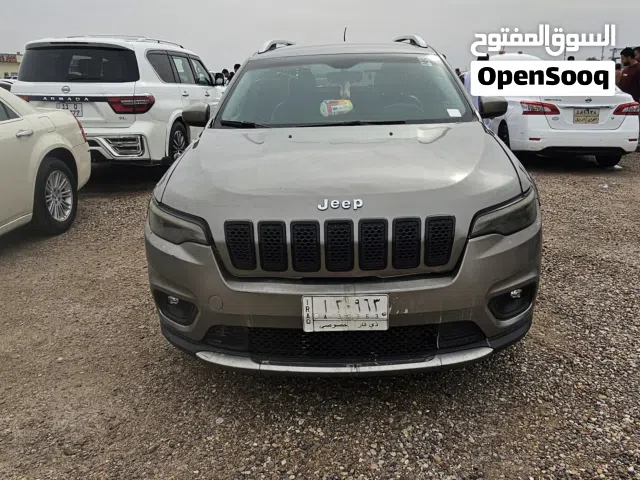 2019 جيب شيروكى Limited