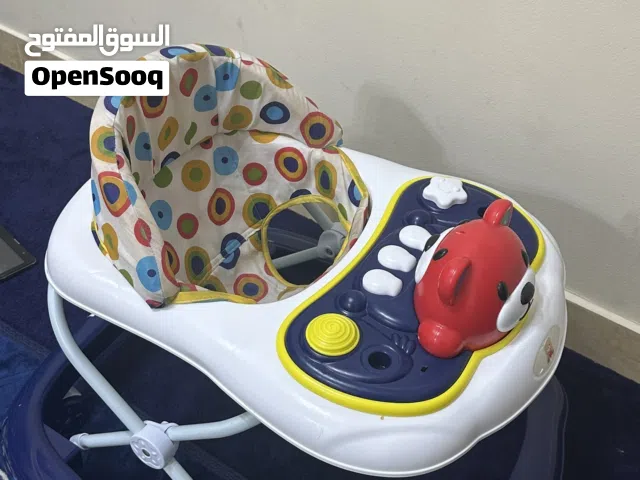 مشاية أطفال نظيفه مستعمله استعمال خفيف