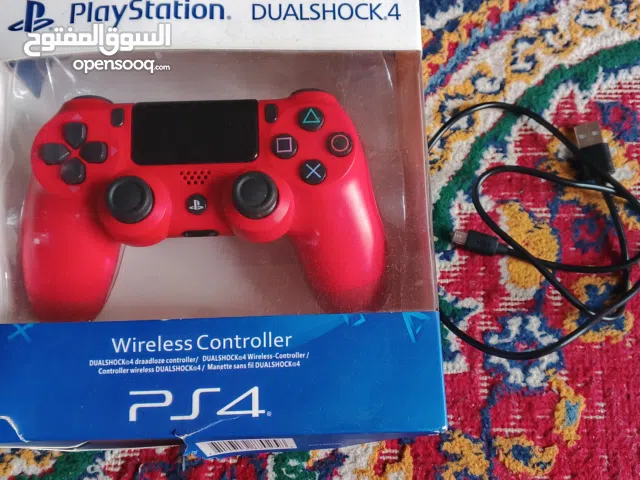 قبضة ps4 مستعملة للبيع