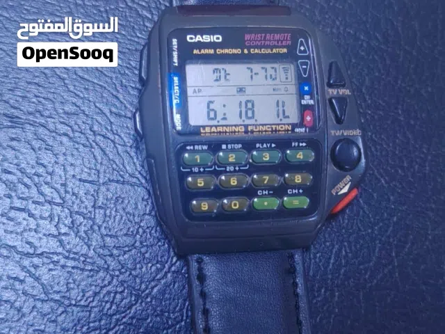 ساعة كاسيو (Casio) من طراز CMD-40 الشهير، وهي ساعة ريست ريموت كونترول (Wrist Remote Controller